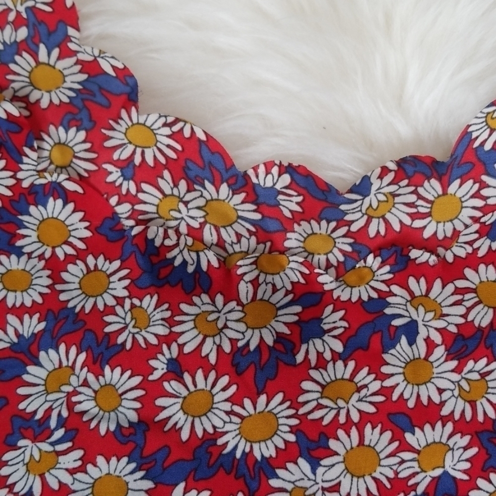 Daisy Pinkyotto Anthropologie Scalloped Tank top - Picture 3 of 7